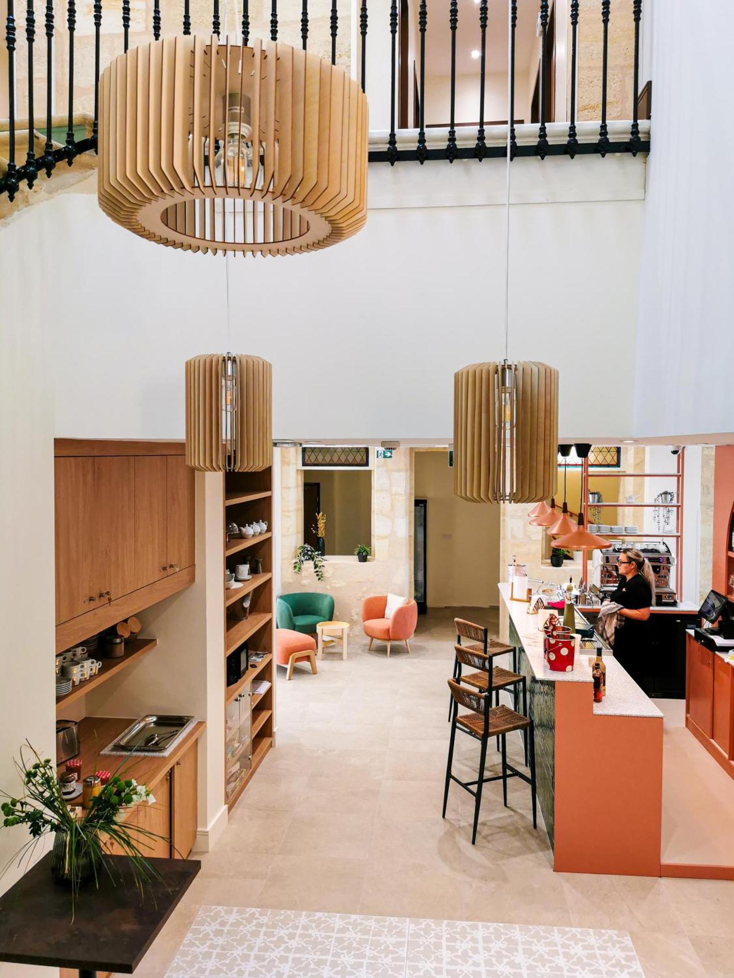 Bloom Hostel Bar & Garden Bordeaux Bagian luar foto