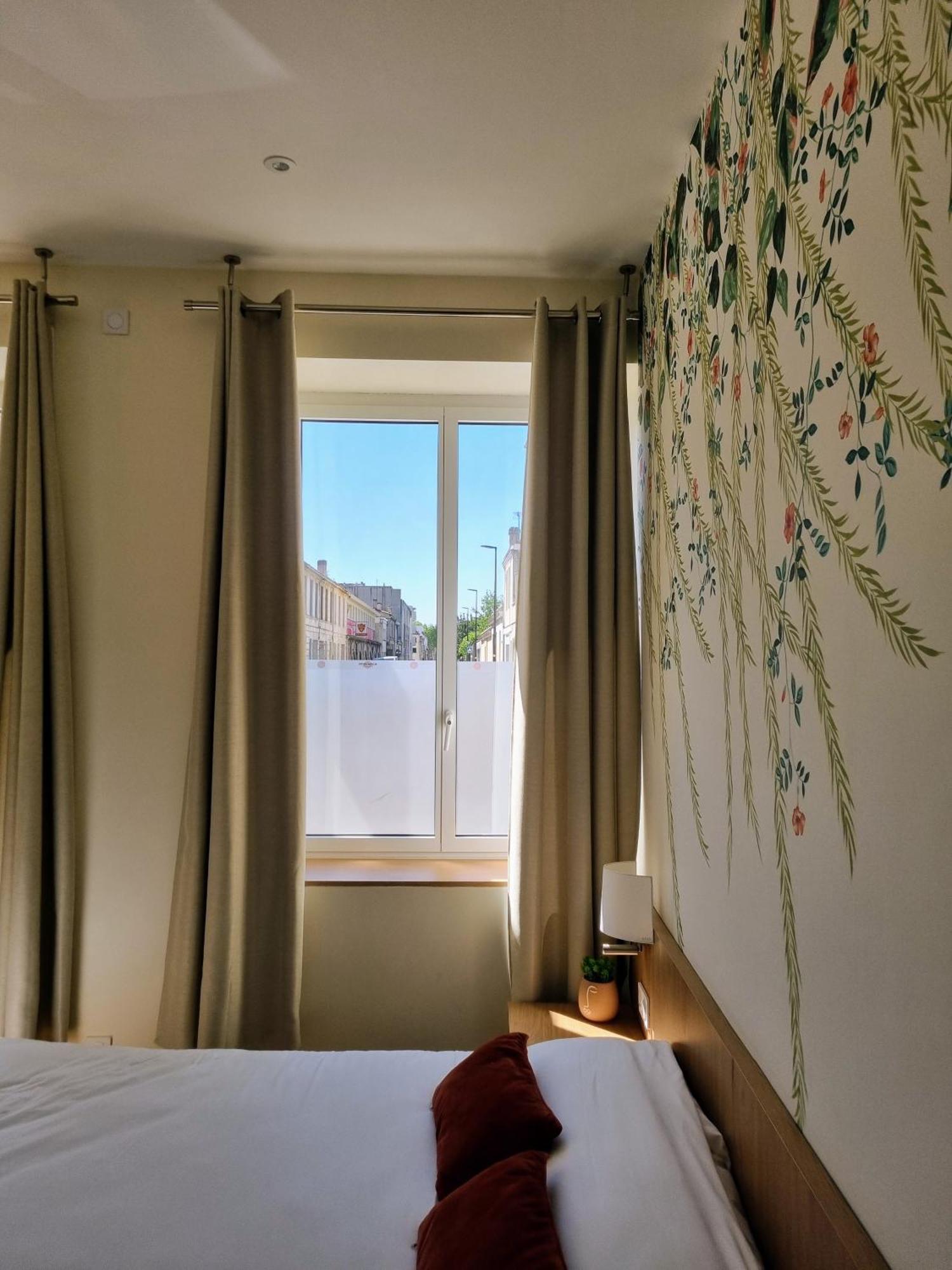 Bloom Hostel Bar & Garden Bordeaux Bagian luar foto